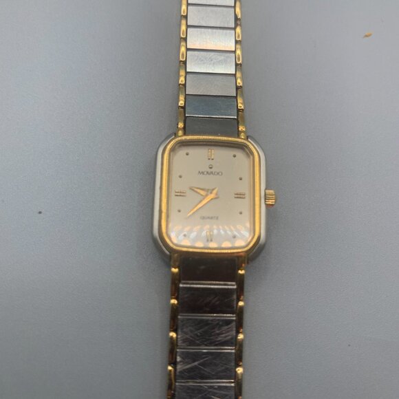 Older Movado Women's Quartz Watch SELLING AS IS - Picture 2 of 4